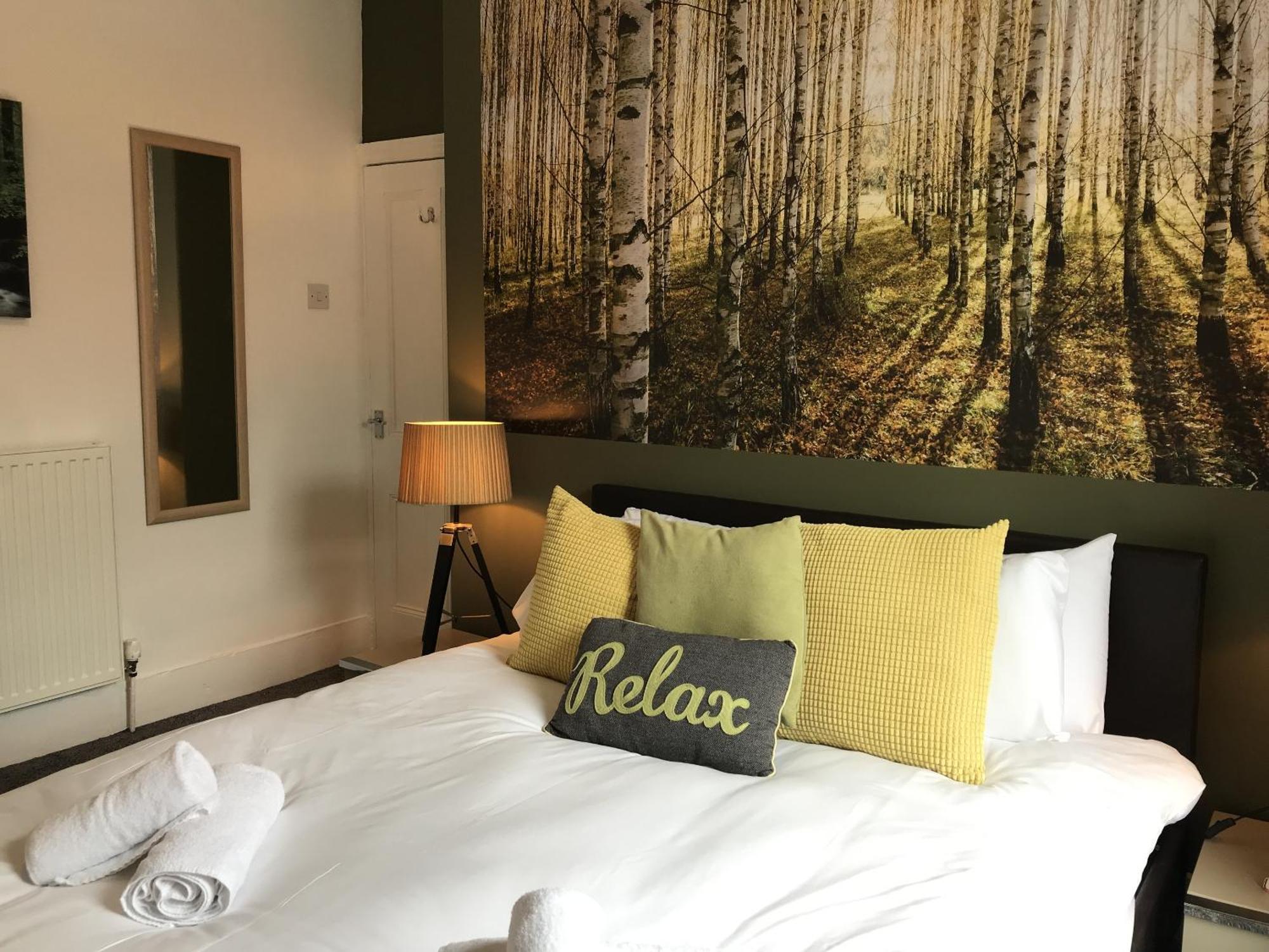 Bright Spacious 3-Bed With Office & Patio, Preston Preston  Ngoại thất bức ảnh